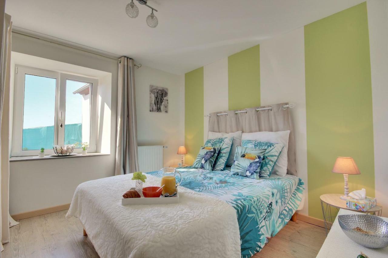 Gite Le 1602 Saint-Nabor Bagian luar foto